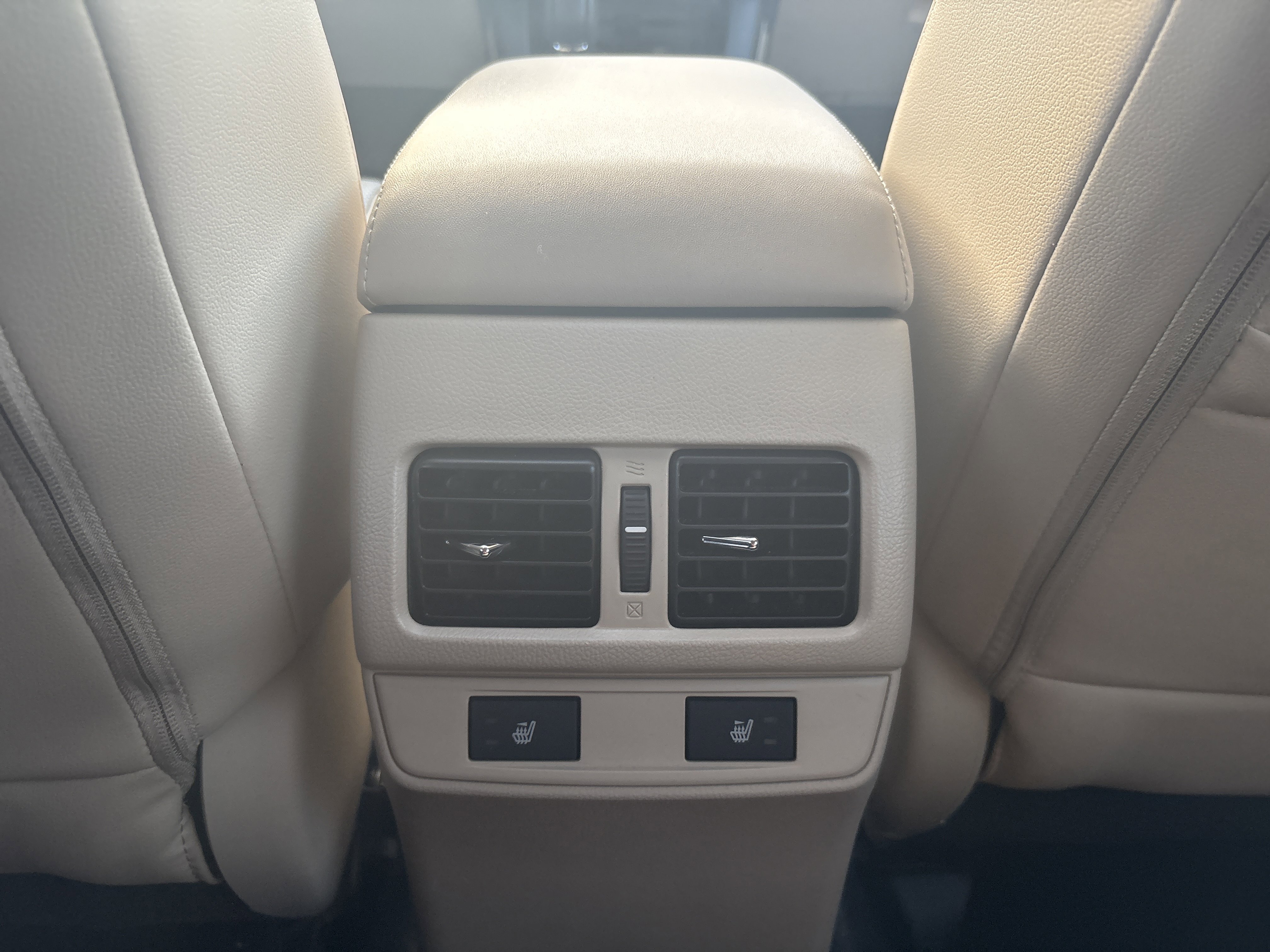 Used 2016 Subaru Outback 2.5i Limited image 22