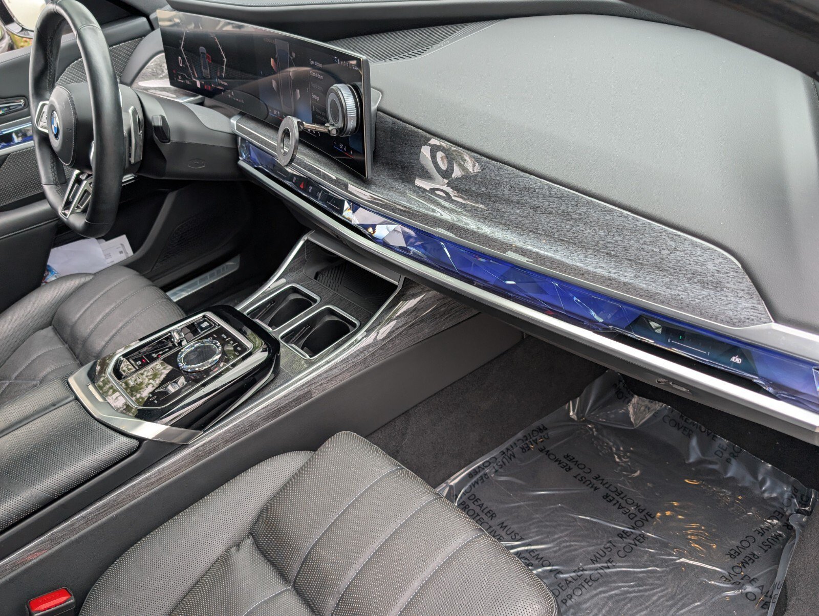 Used 2023 BMW 740i RWD image 16