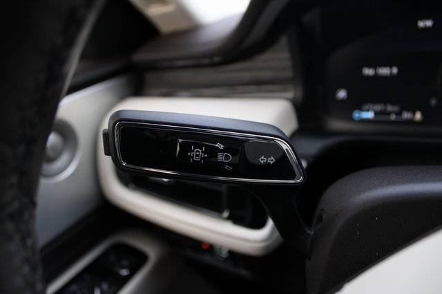 Used 2022 Lincoln Aviator Black Label w/ Dynamic Handling Package image 17