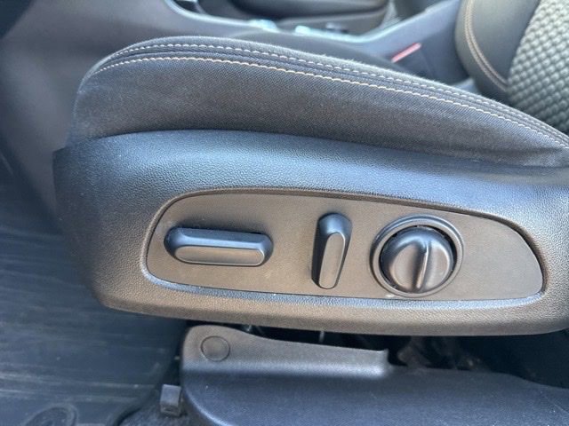 Used 2019 GMC Terrain SLE image 18