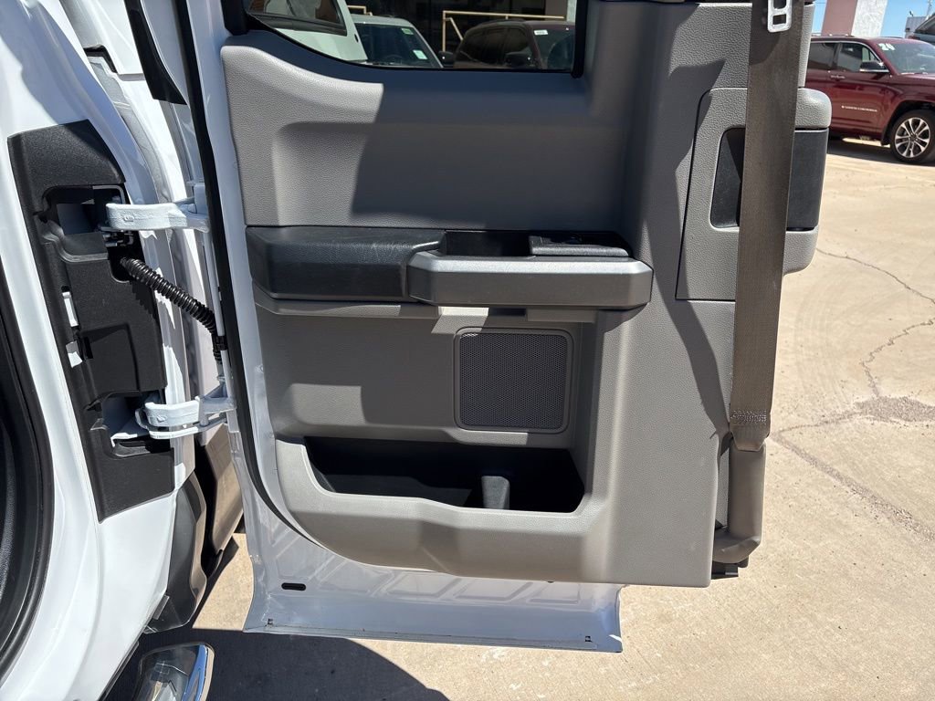 Used 2015 Ford F150 XLT w/ Equipment Group 301A Mid AWD/4WD image 17