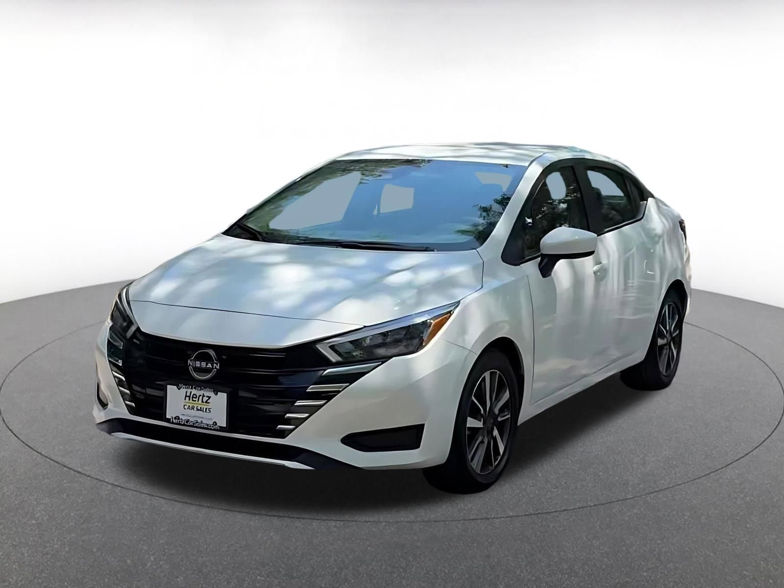 Used 2025 Nissan Versa SV FWD image 7