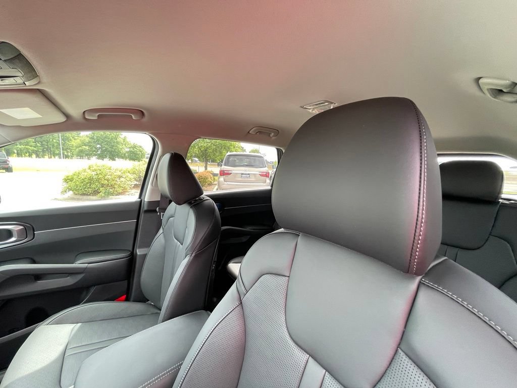 New 2026 Kia Sorento S FWD image 23