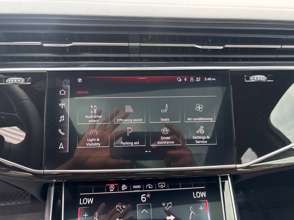 Used 2023 Audi Q7 3.0T Premium AWD/4WD image 22