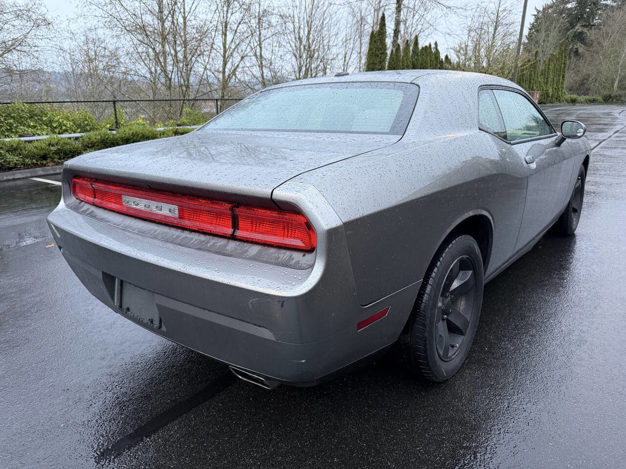 Used 2012 Dodge Challenger SXT image 5