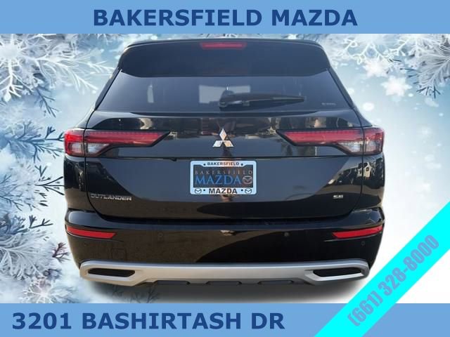 Used 2024 Mitsubishi Outlander SE image 4