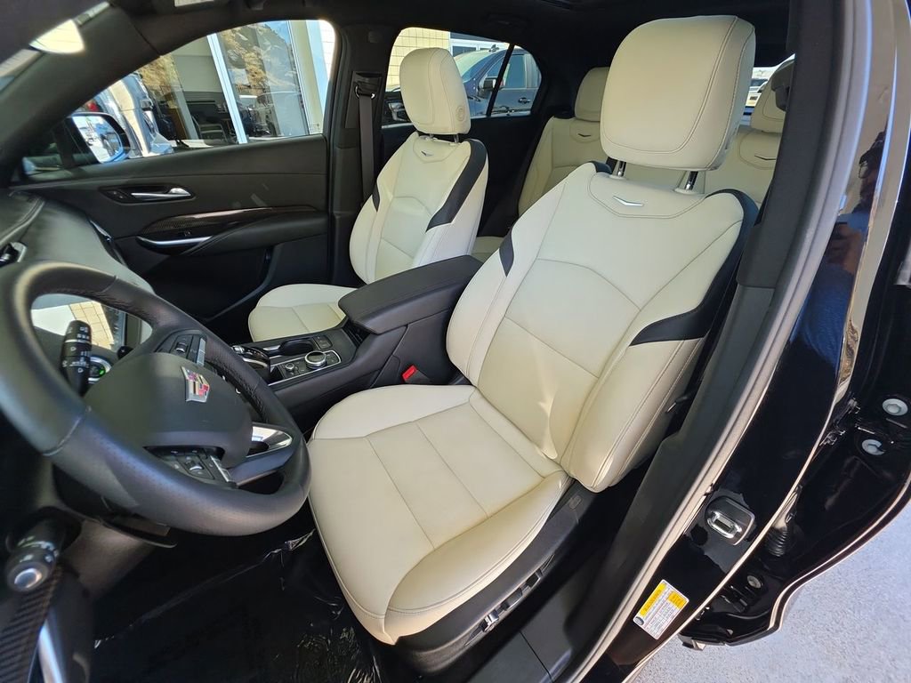 Used 2023 Cadillac XT4 Sport FWD image 20