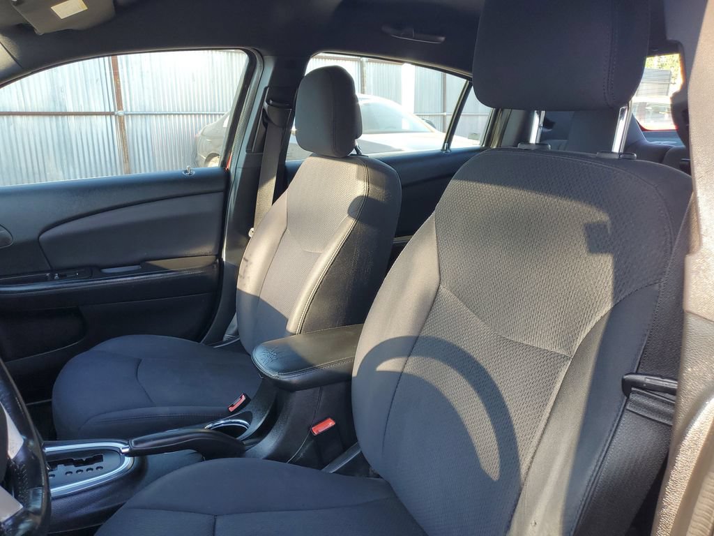 Used 2013 Chrysler 200 Touring FWD image 14