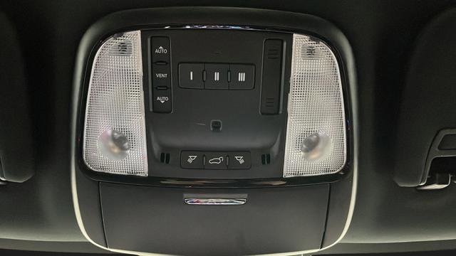 Used 2022 Dodge Durango R/T w/ Tow 'N Go Package image 36