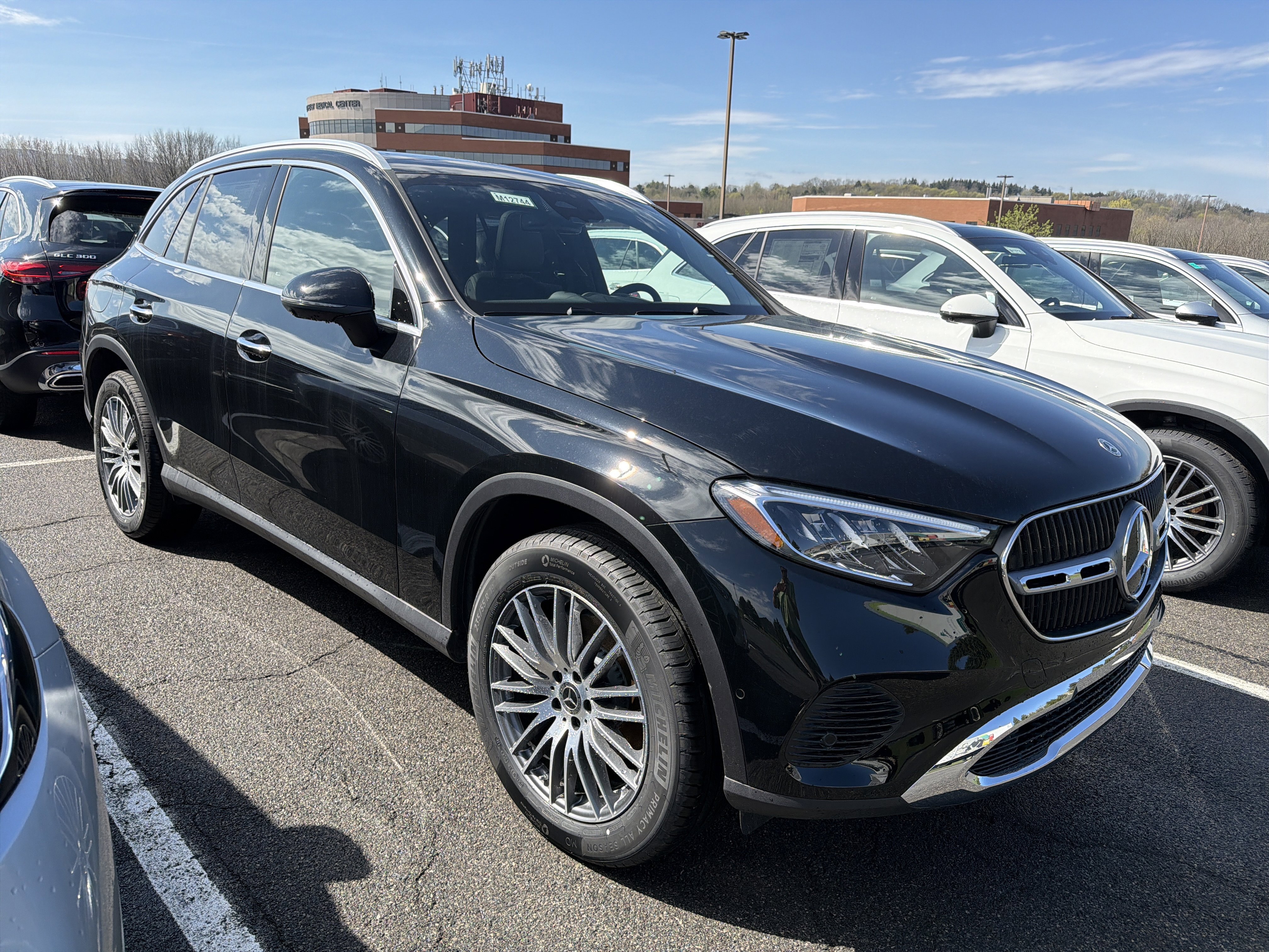 New 2026 Mercedes-Benz GLC 300 4MATIC image 2