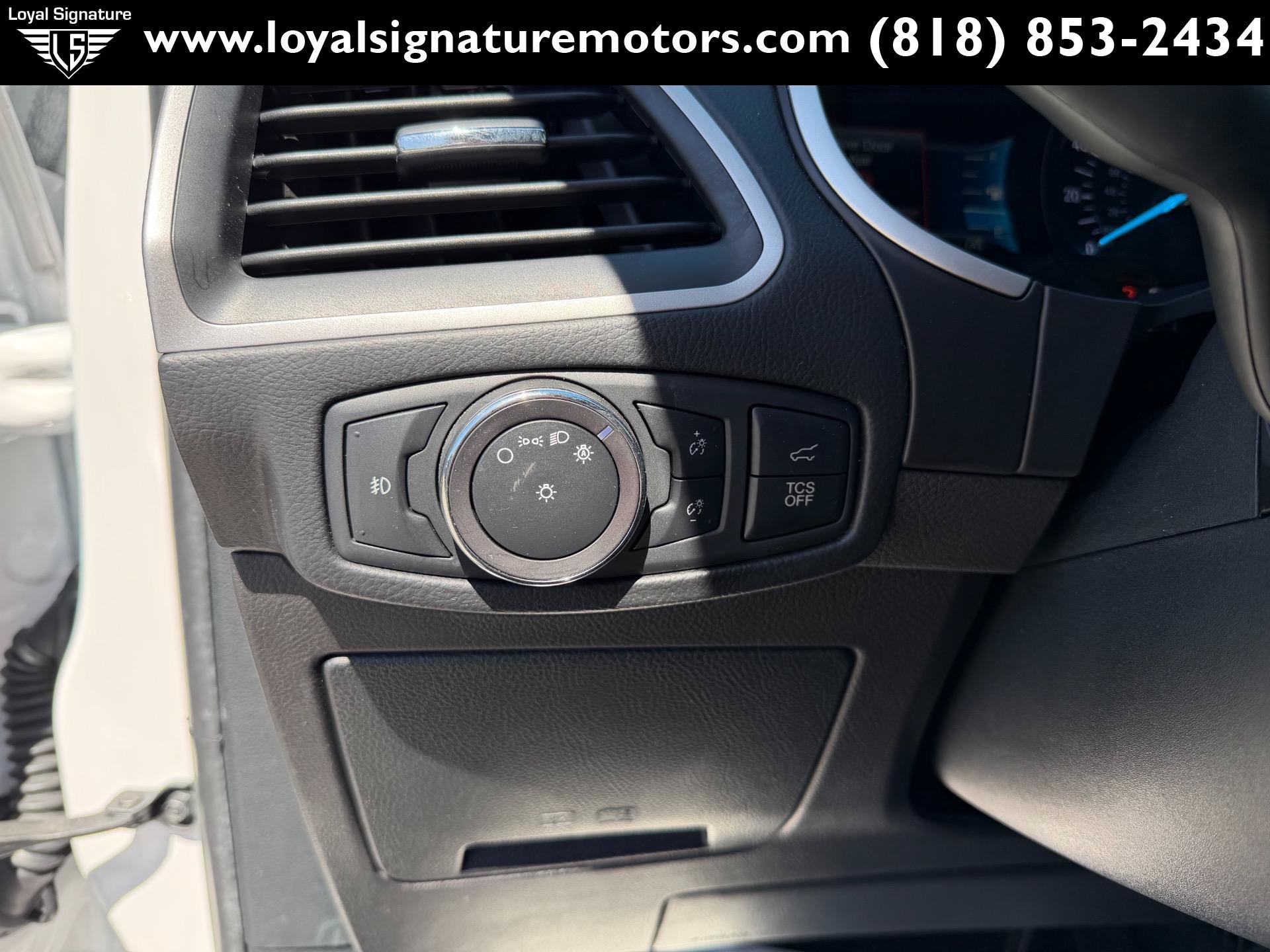 Used 2019 Ford Edge SEL w/ Equipment Group 201A FWD image 36