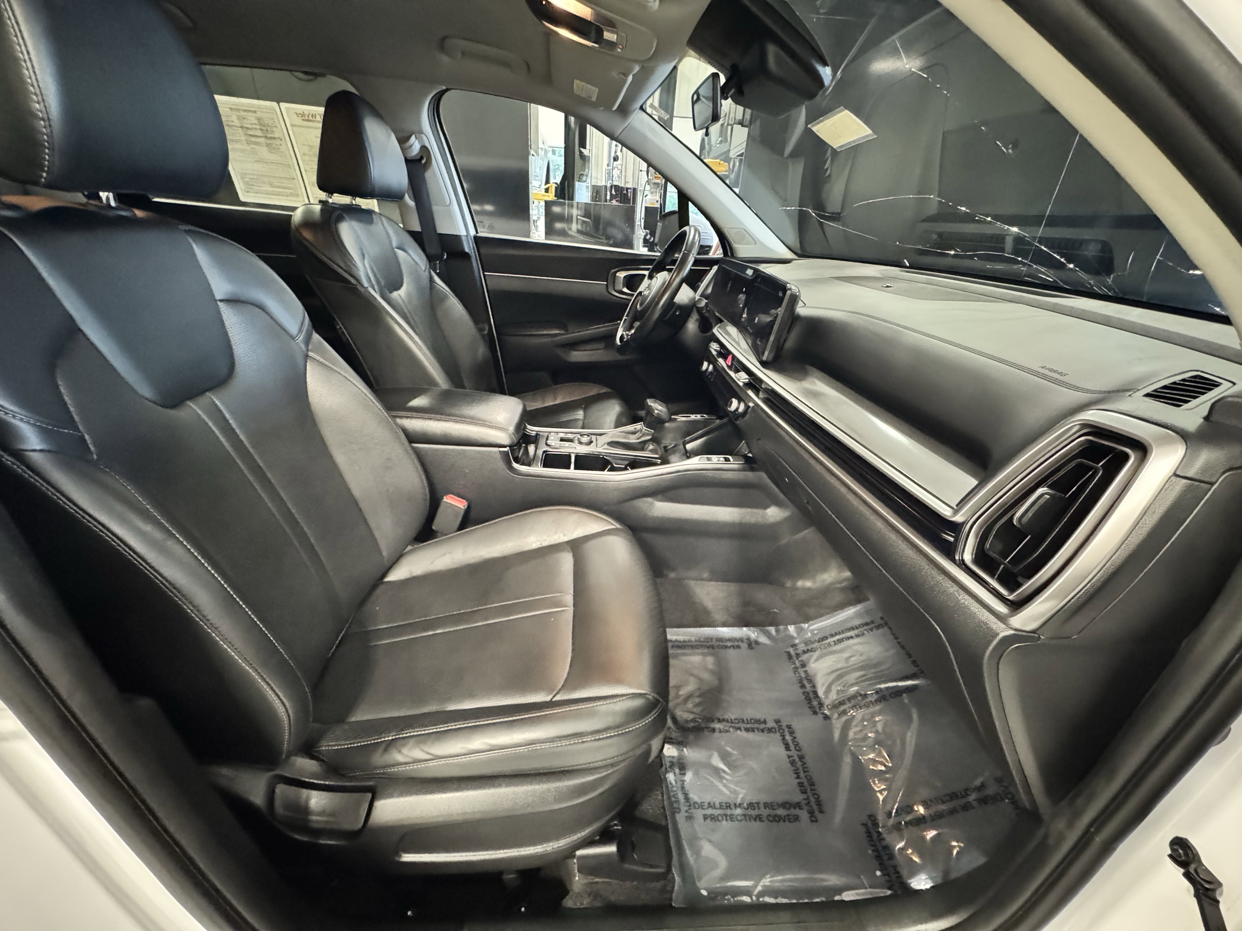 Used 2024 Kia Sorento S image 26