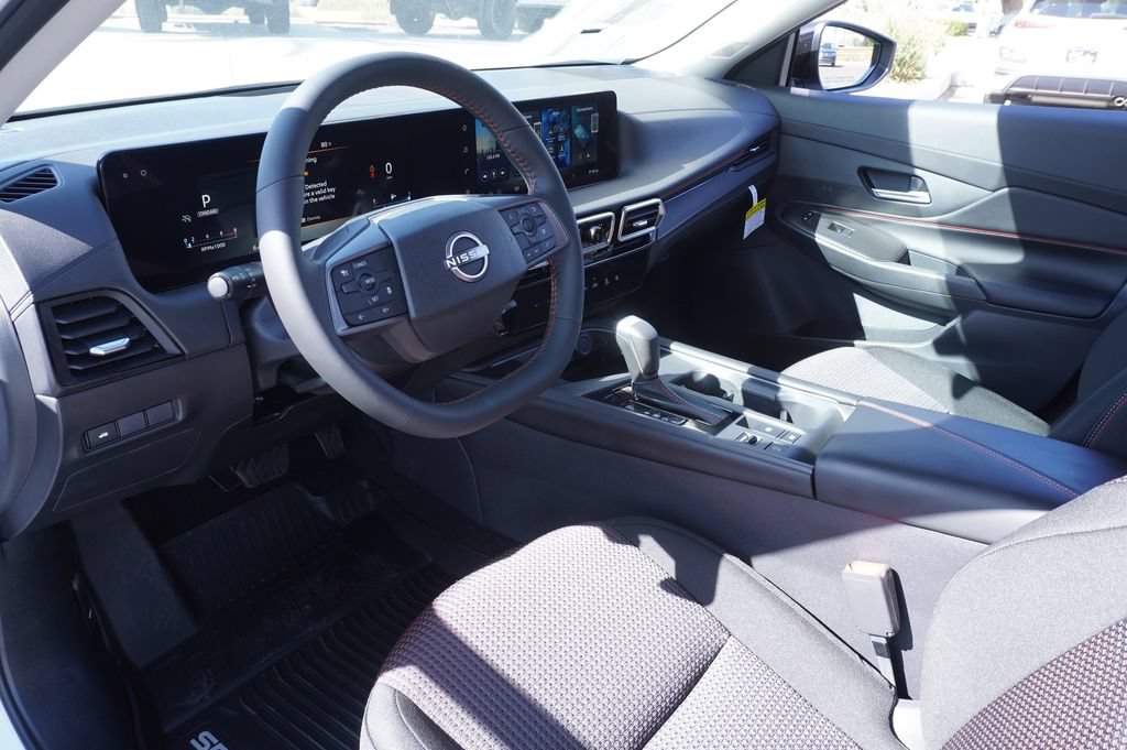 New 2026 Nissan Sentra SR w/ Floor Mat Package FWD image 16