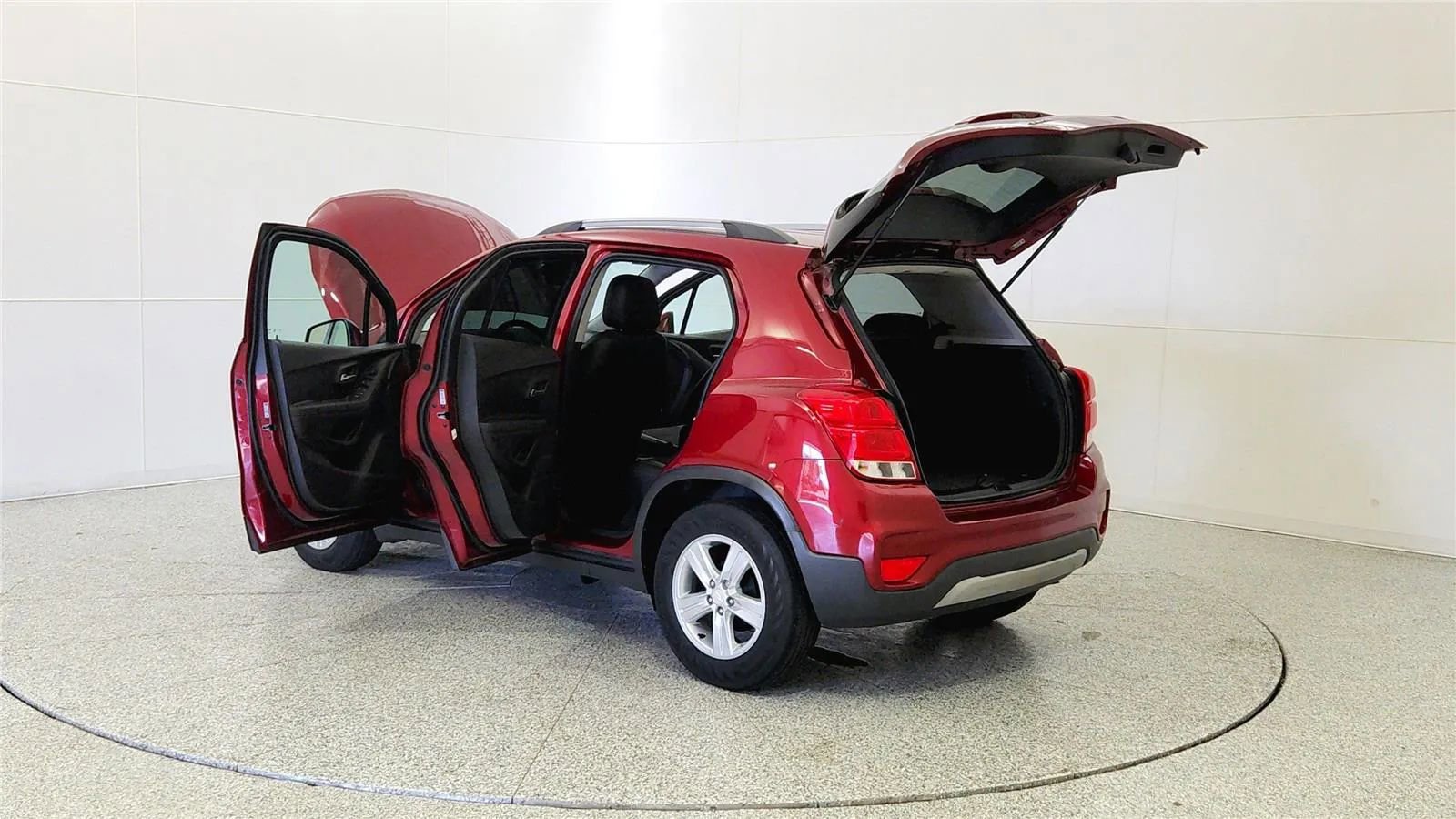 Used 2020 Chevrolet Trax LT w/ Driver Confidence Package FWD image 11