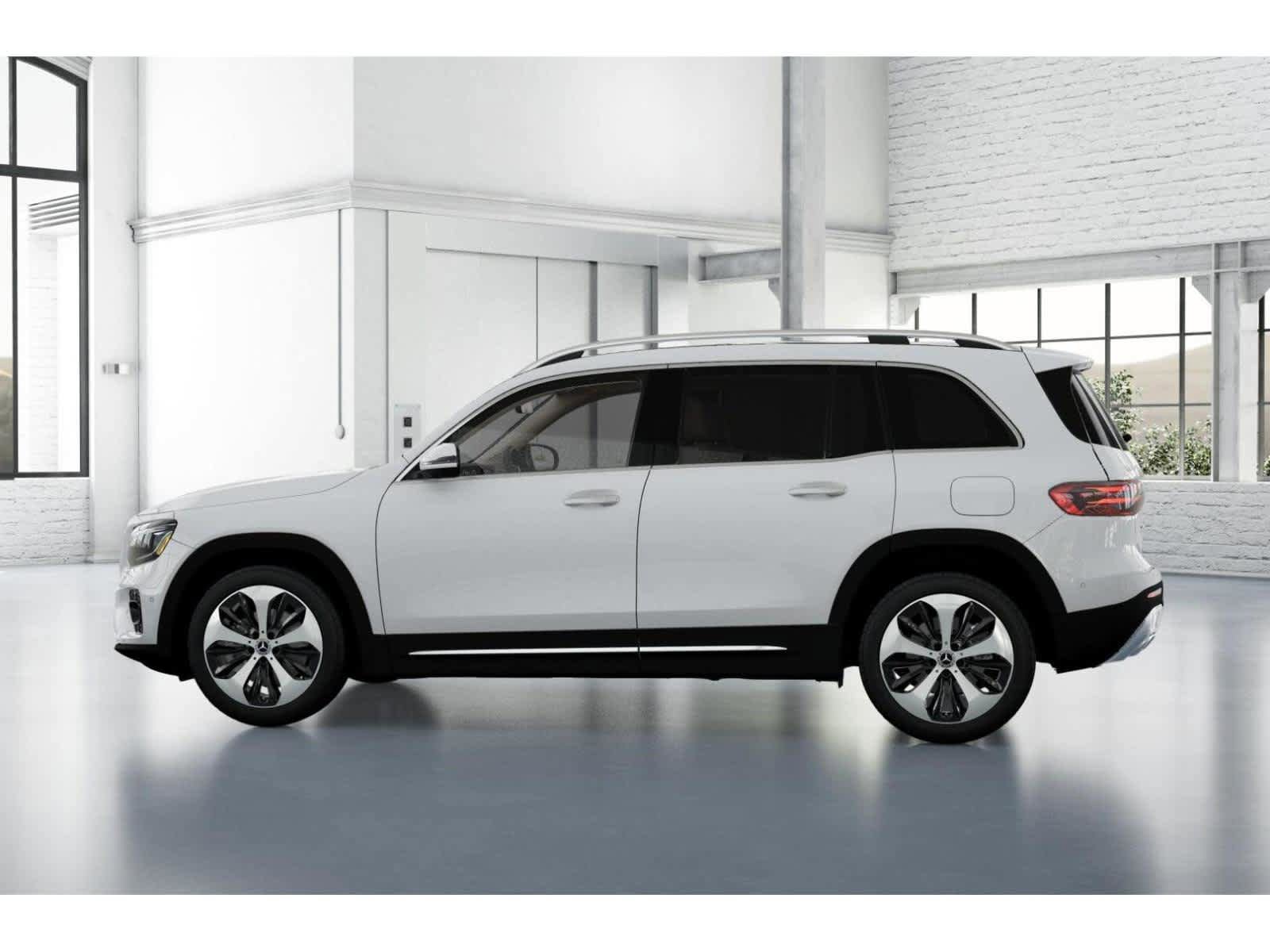 Used 2026 Mercedes-Benz GLB 250 image 32