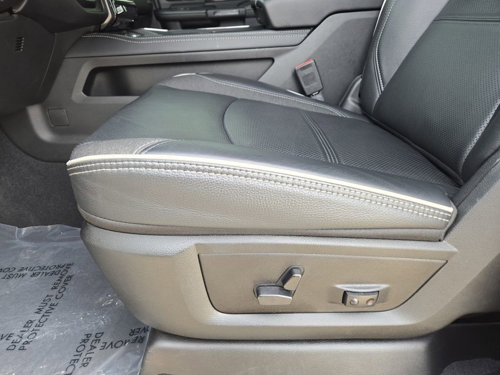 Used 2025 RAM 2500 Limited AWD/4WD image 19