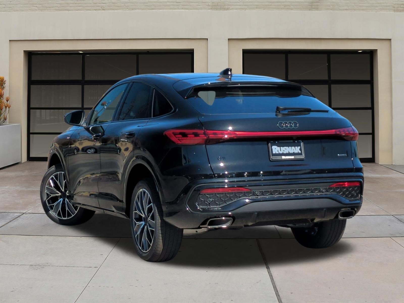 New 2026 Audi Q5 Premium Plus AWD/4WD image 3