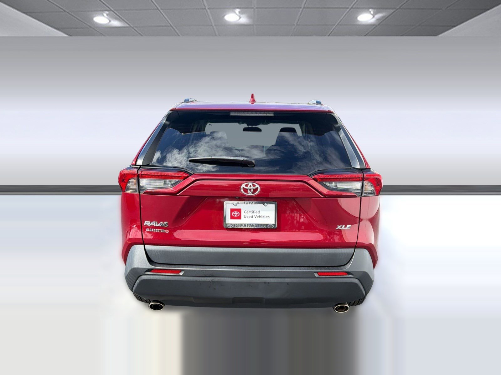 Used 2023 Toyota RAV4 XLE w/ Convenience Package FWD image 9