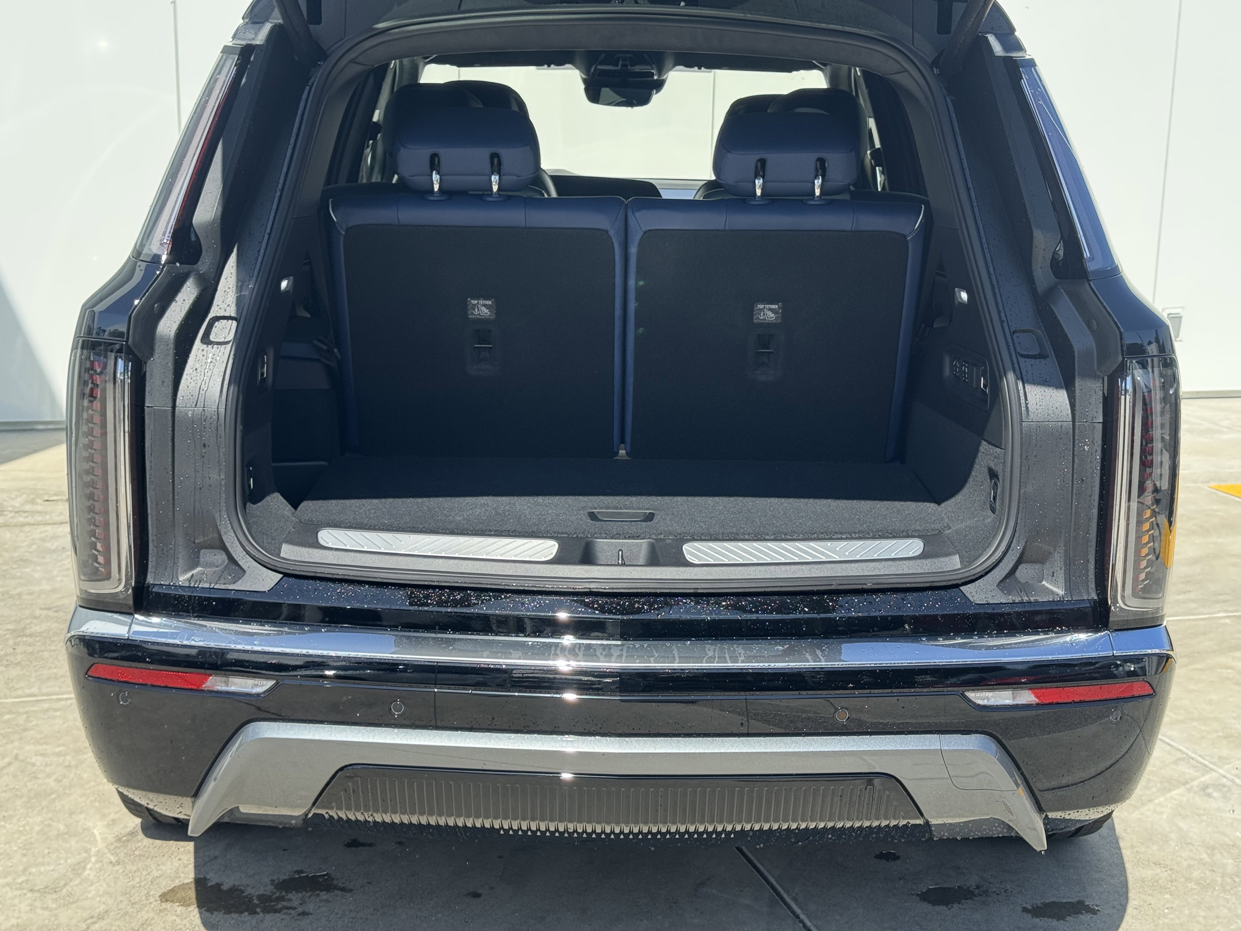 New 2026 Cadillac Vistiq Premium Luxury image 9