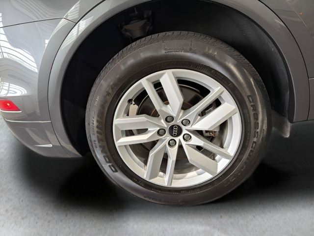 Used 2023 Audi Q5 2.0T Premium w/ Convenience Package image 36