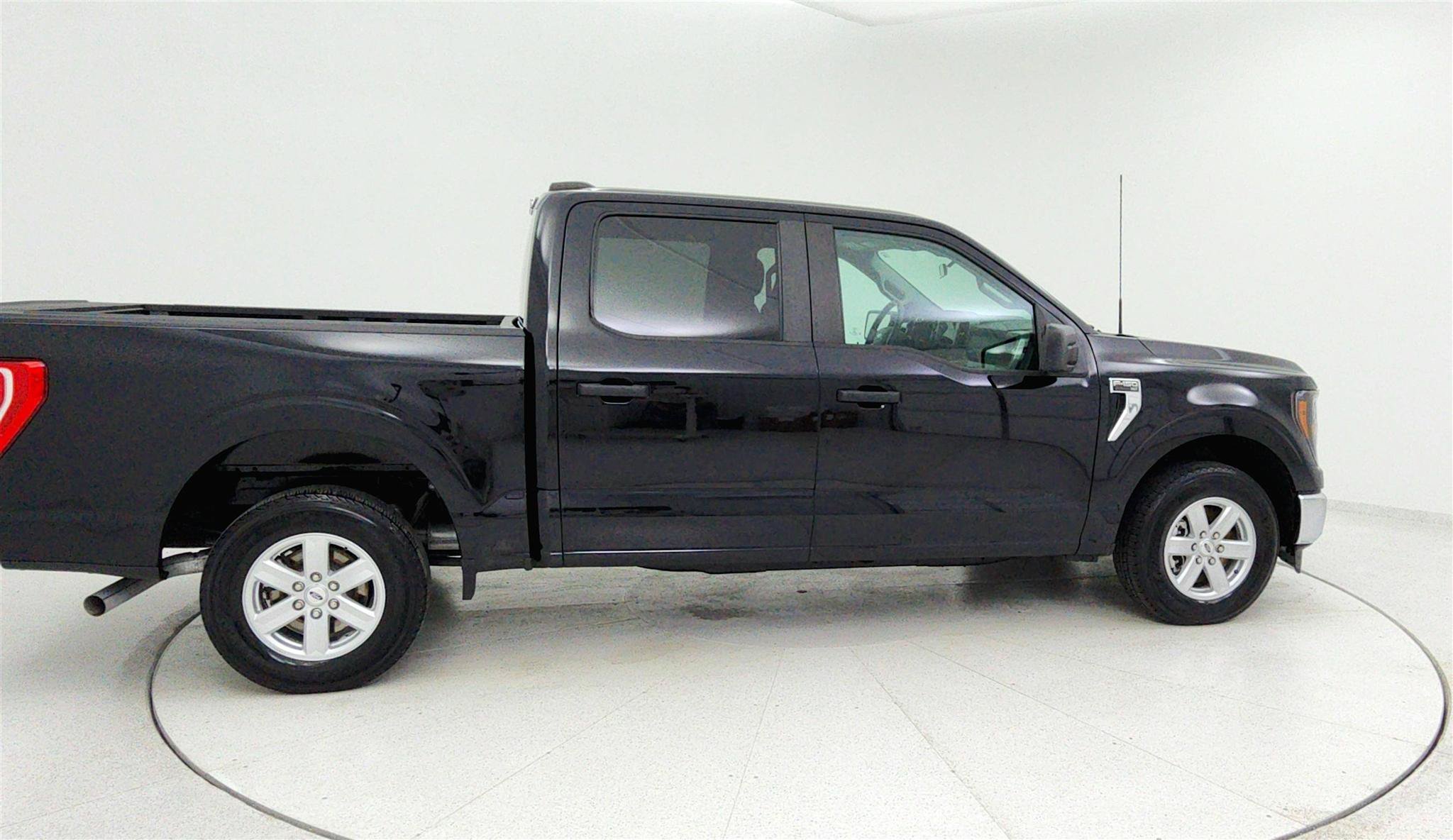 Used 2023 Ford F150 XLT RWD image 5