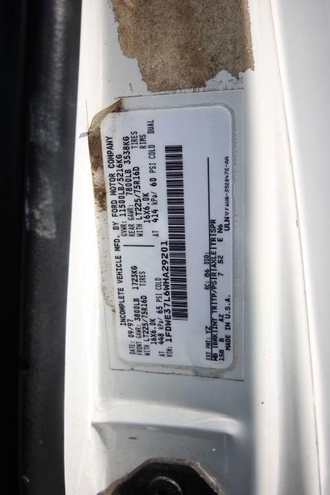 Used 1998 Ford E-350 and Econoline 350 image 15