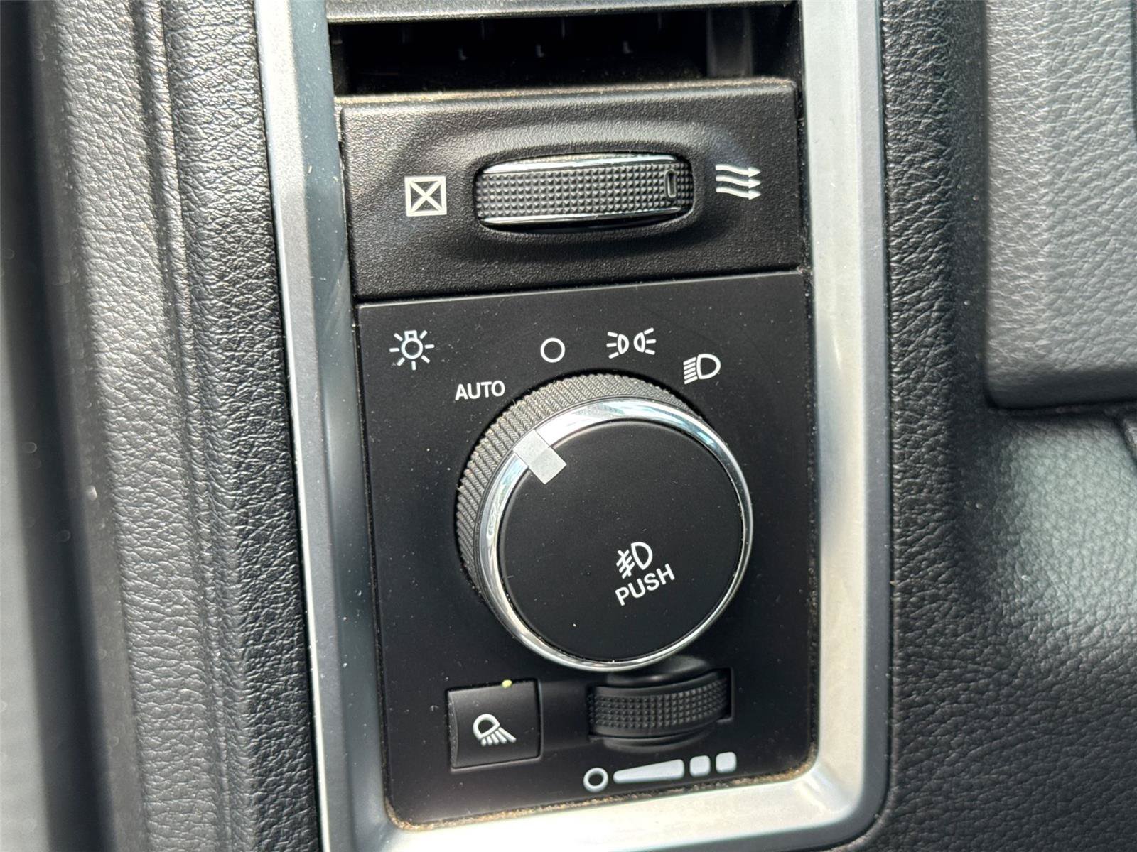 Used 2016 RAM 1500 Lone Star RWD image 27