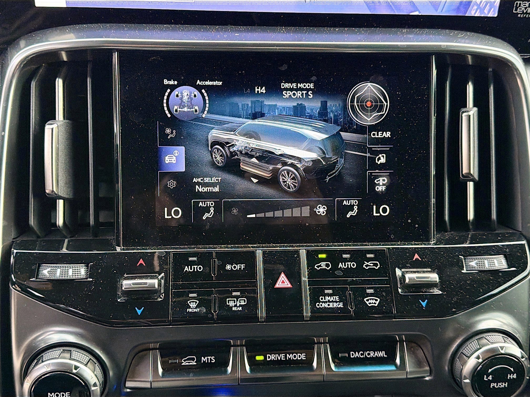 Used 2023 Lexus LX 600 F Sport w/ Accessory Package (A2) image 37