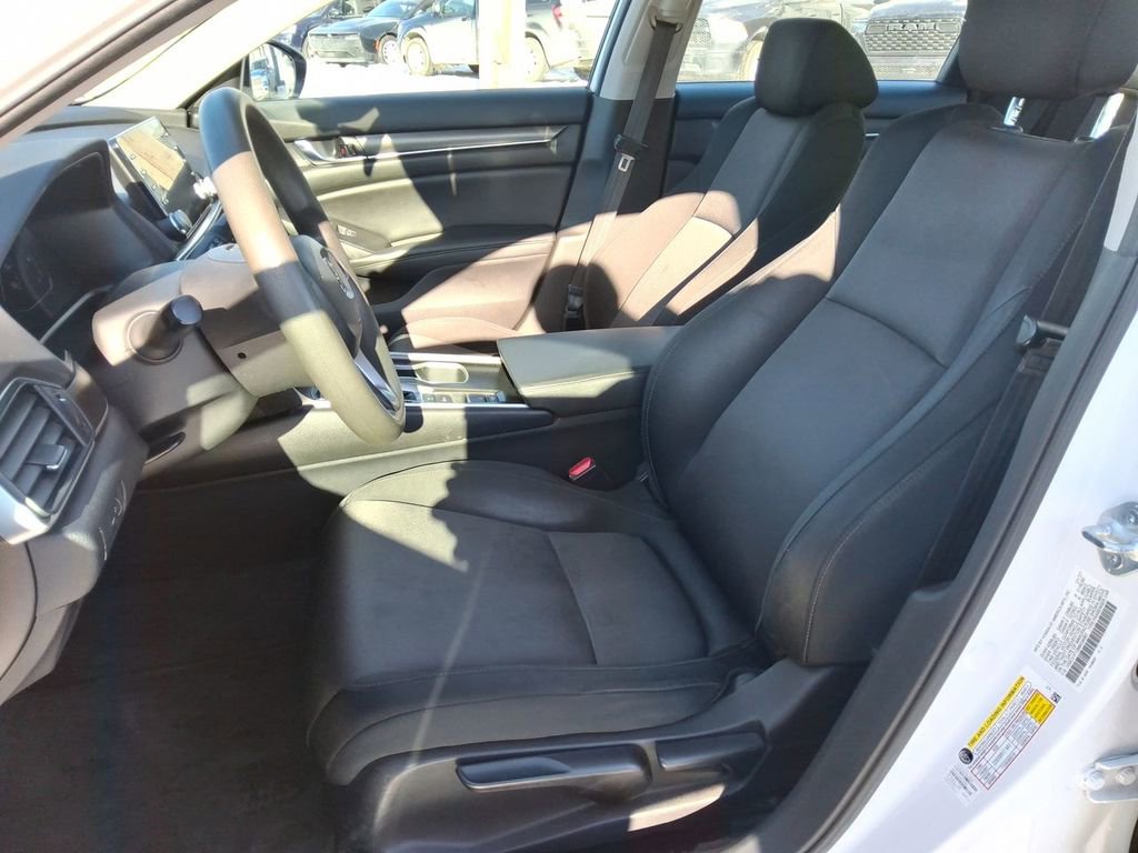 Used 2021 Honda Accord LX image 12