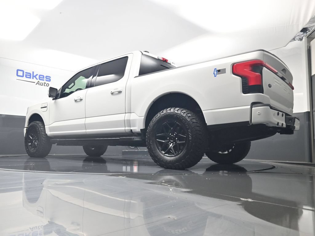 Used 2022 Ford F150 Lightning Lariat AWD/4WD image 44