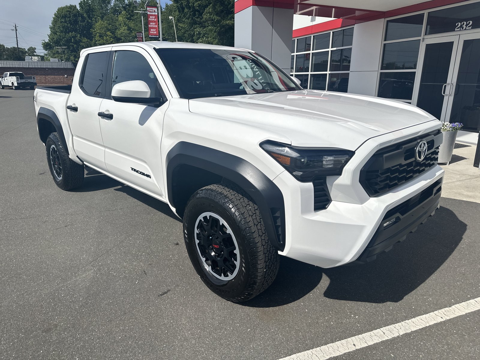 Used 2024 Toyota Tacoma TRD Off-Road AWD/4WD image 2