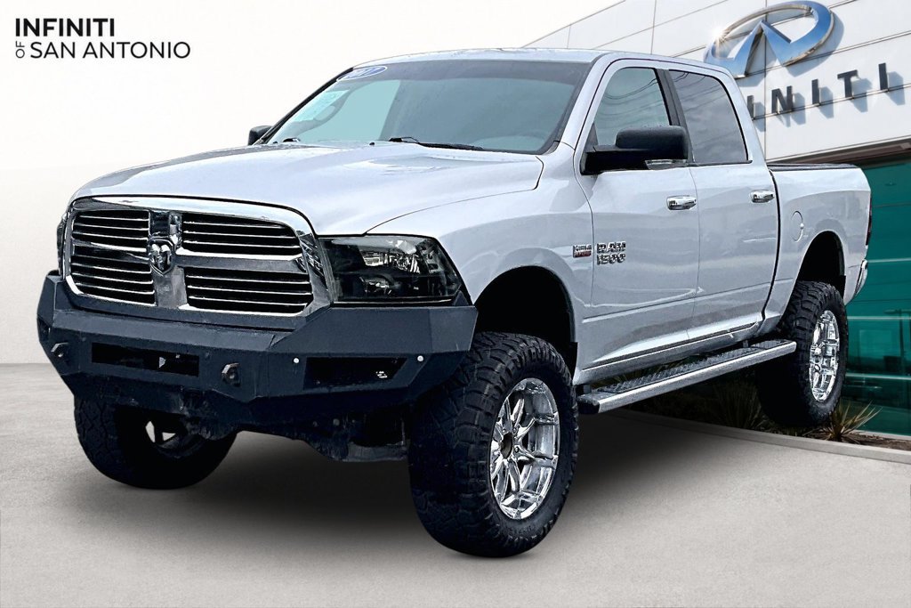 Used 2017 RAM 1500 Lone Star AWD/4WD image 11