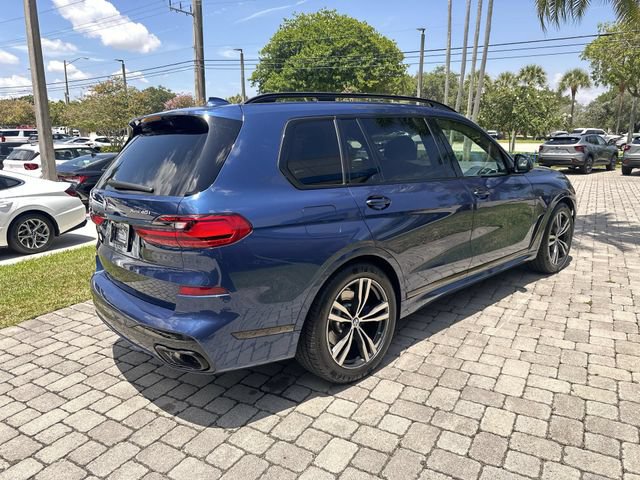 Used 2021 BMW X7 xDrive40i w/ M Sport Package AWD/4WD image 31