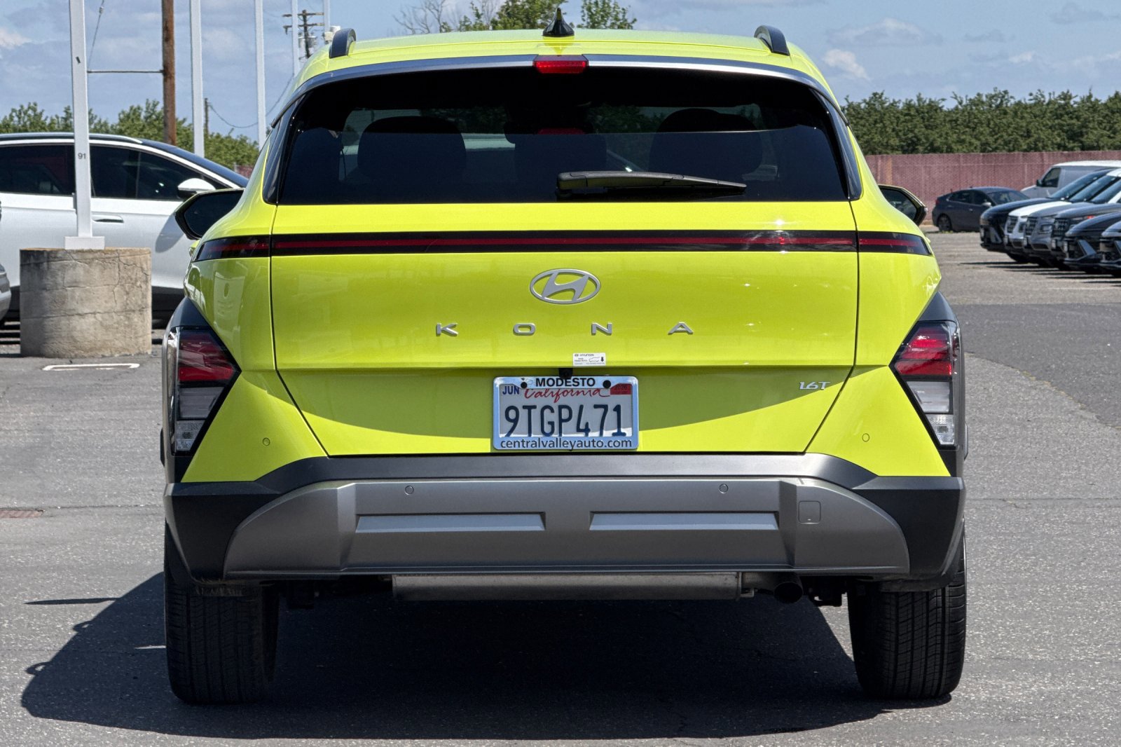 Used 2025 Hyundai Kona Limited FWD image 5