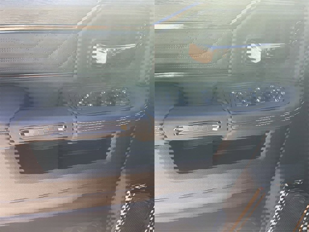 New 2025 RAM 2500 Limited image 13