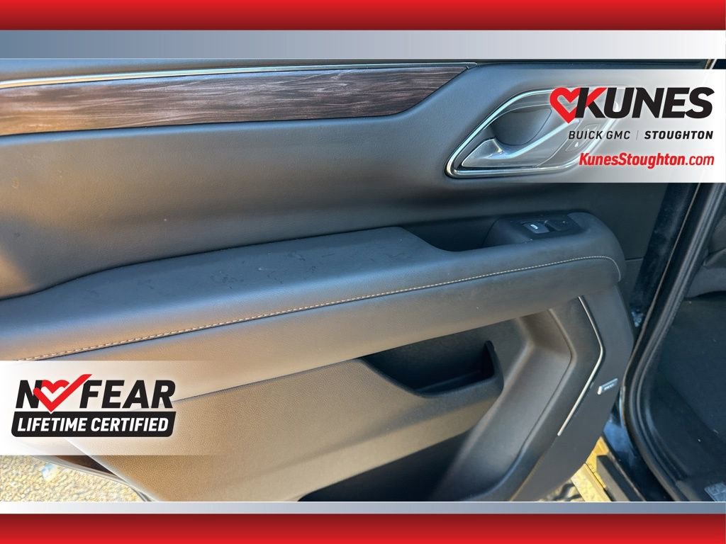 Used 2024 Chevrolet Tahoe Z71 w/ Luxury Package AWD/4WD image 32