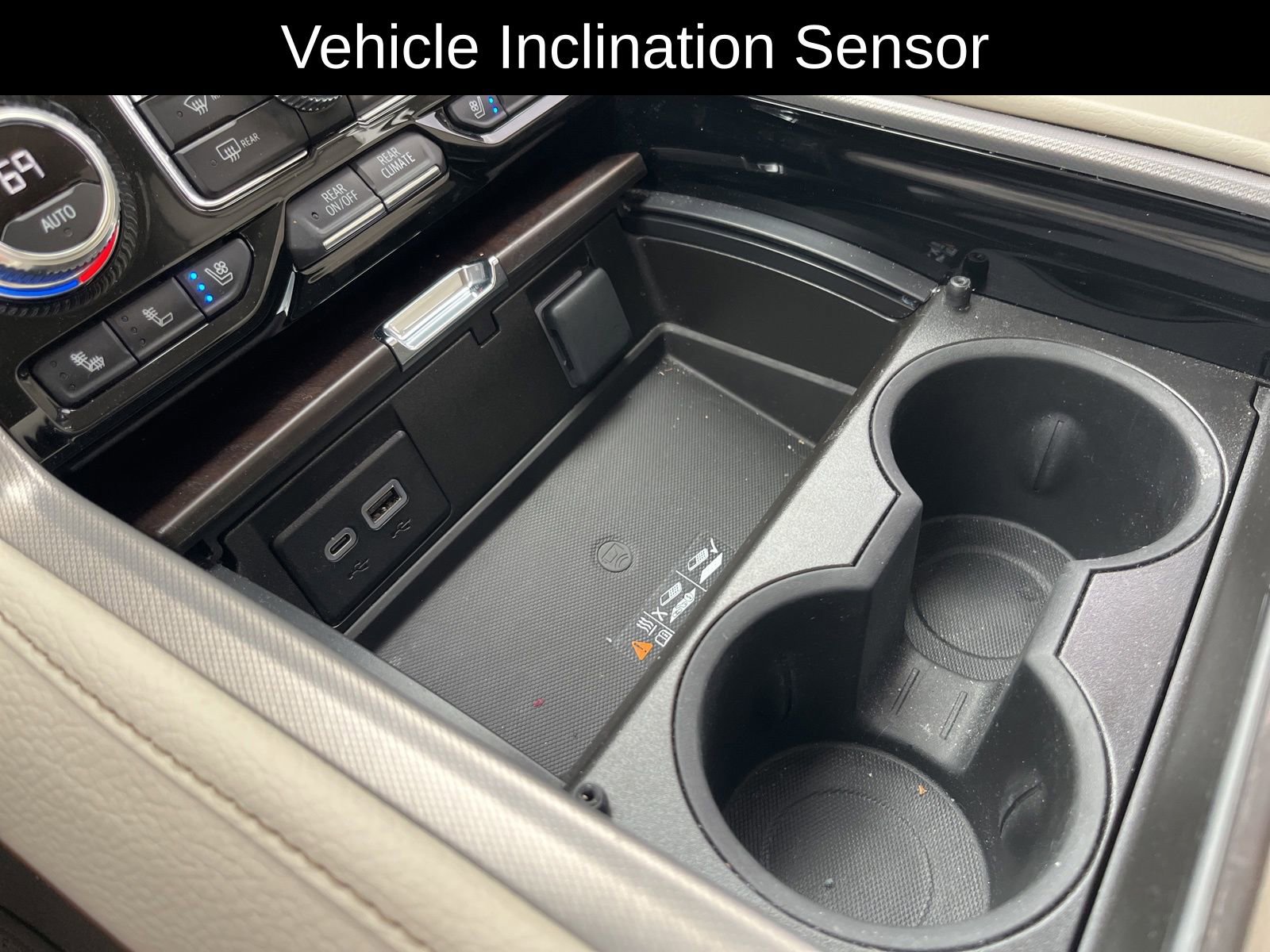 Used 2024 GMC Yukon XL Denali image 30