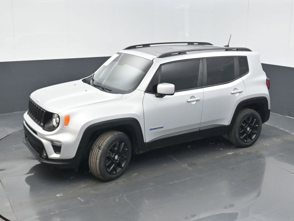 Certified 2020 Jeep Renegade Latitude w/ Cold Weather Group image 40
