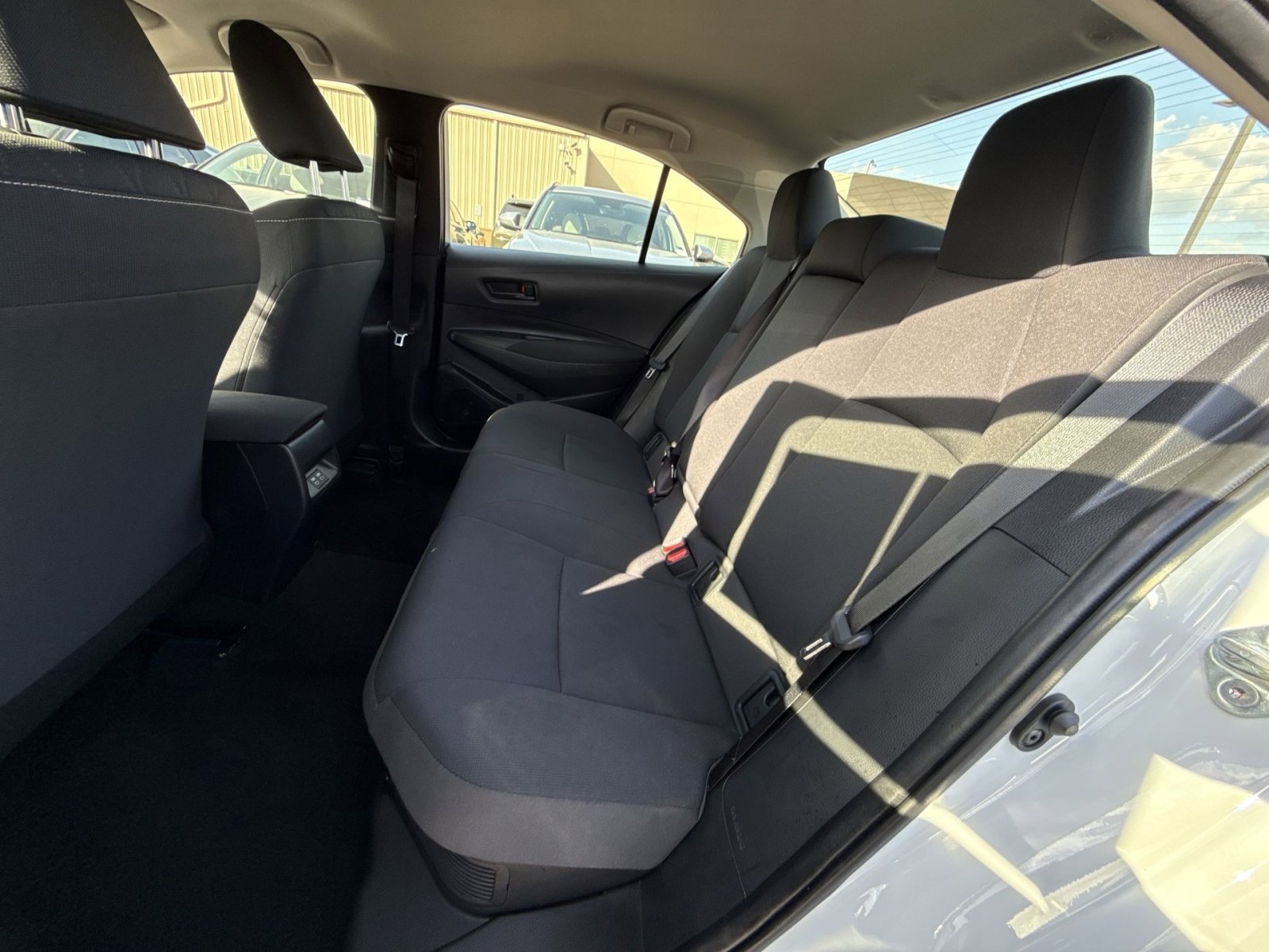 Used 2025 Toyota Corolla LE image 23