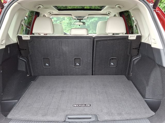 Used 2026 Nissan Rogue Dark Armor FWD image 29
