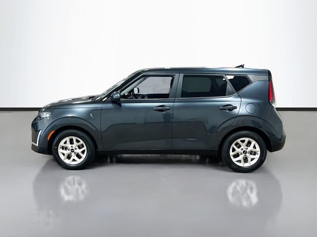 Certified 2023 Kia Soul LX w/ LX Technology Package FWD image 4
