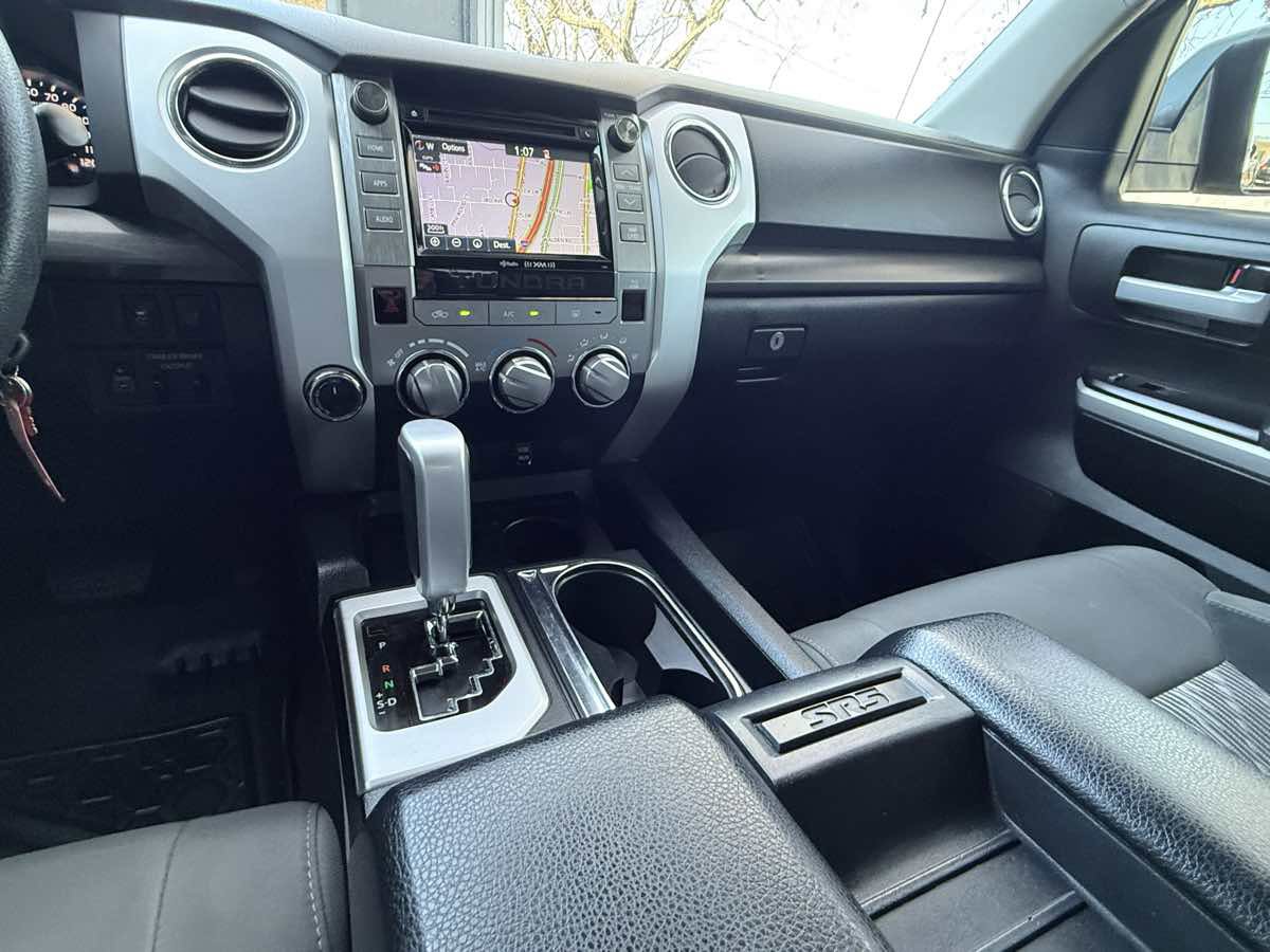 Used 2018 Toyota Tundra SR5 w/ TRD Off Road Package image 16