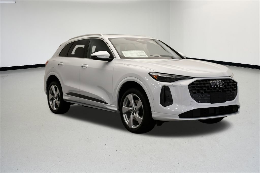 Used 2025 Audi Q5 Premium Plus w/ Premium Plus image 7