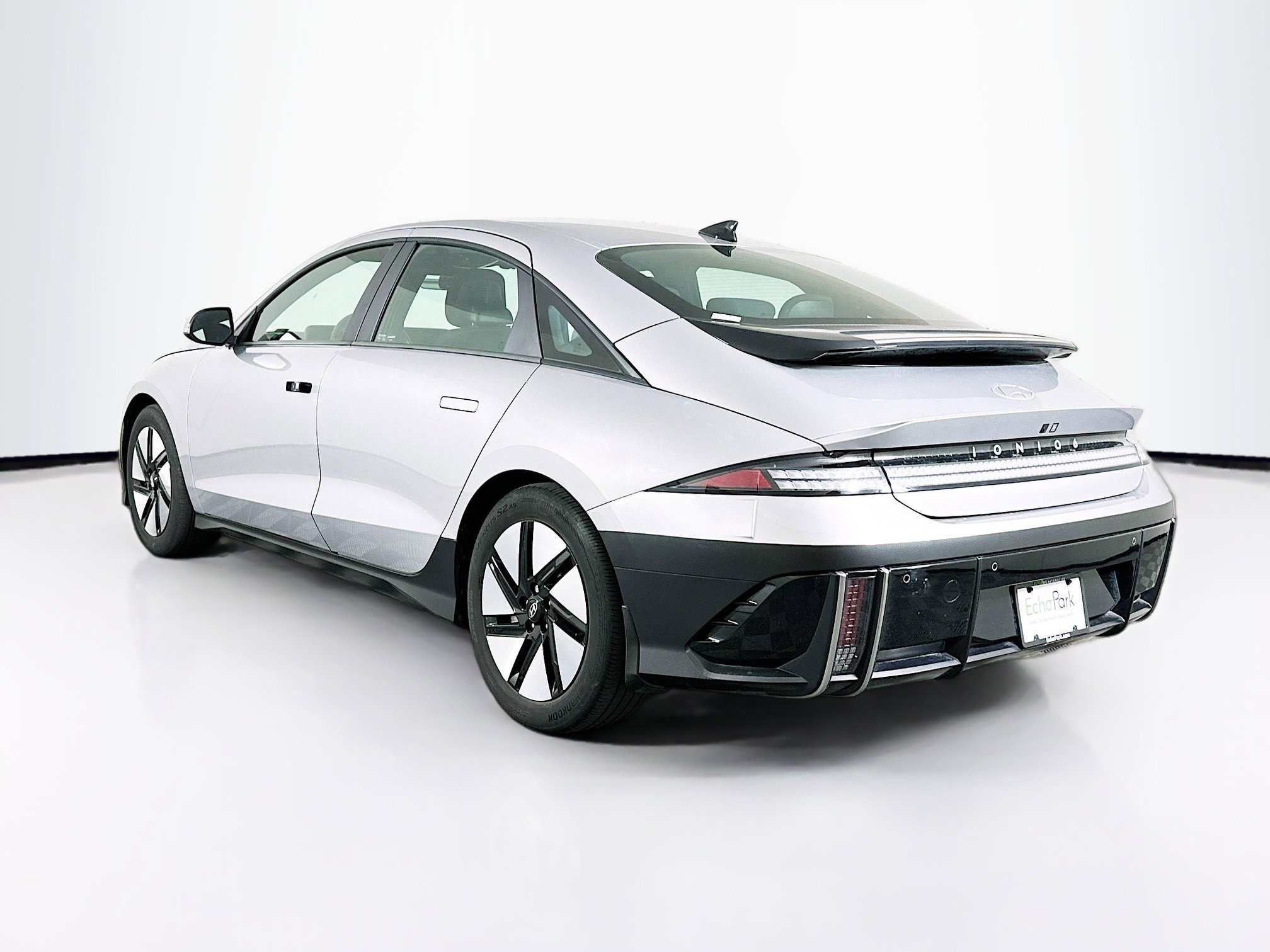 Used 2024 Hyundai Ioniq 6 SEL RWD image 5