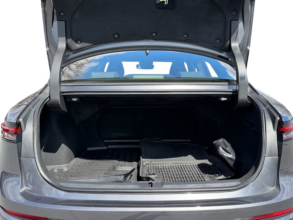 Used 2023 Toyota Crown XLE image 10