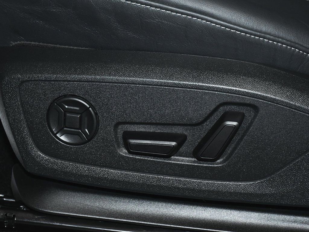 Used 2024 Audi Q4 e-tron Premium Plus w/ Premium Plus image 47