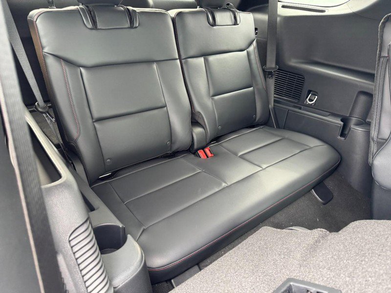 New 2026 Ford Explorer ST-Line image 7