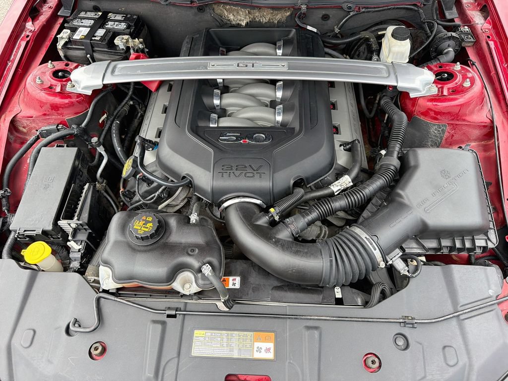Used 2013 Ford Mustang GT Premium w/ Electronics Pkg RWD image 32