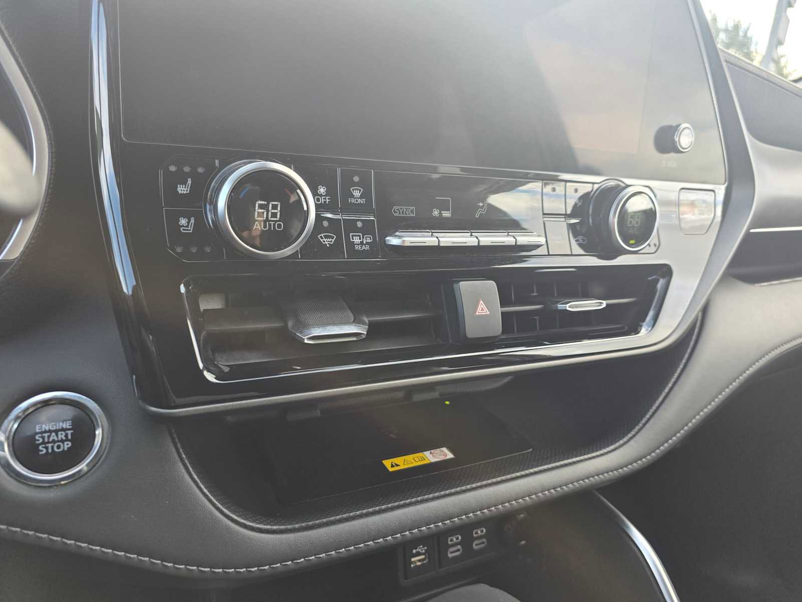 Used 2023 Toyota Highlander Limited image 30