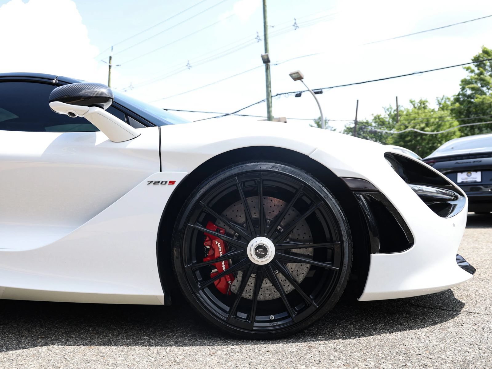 Used 2020 McLaren 720S Spider RWD image 17